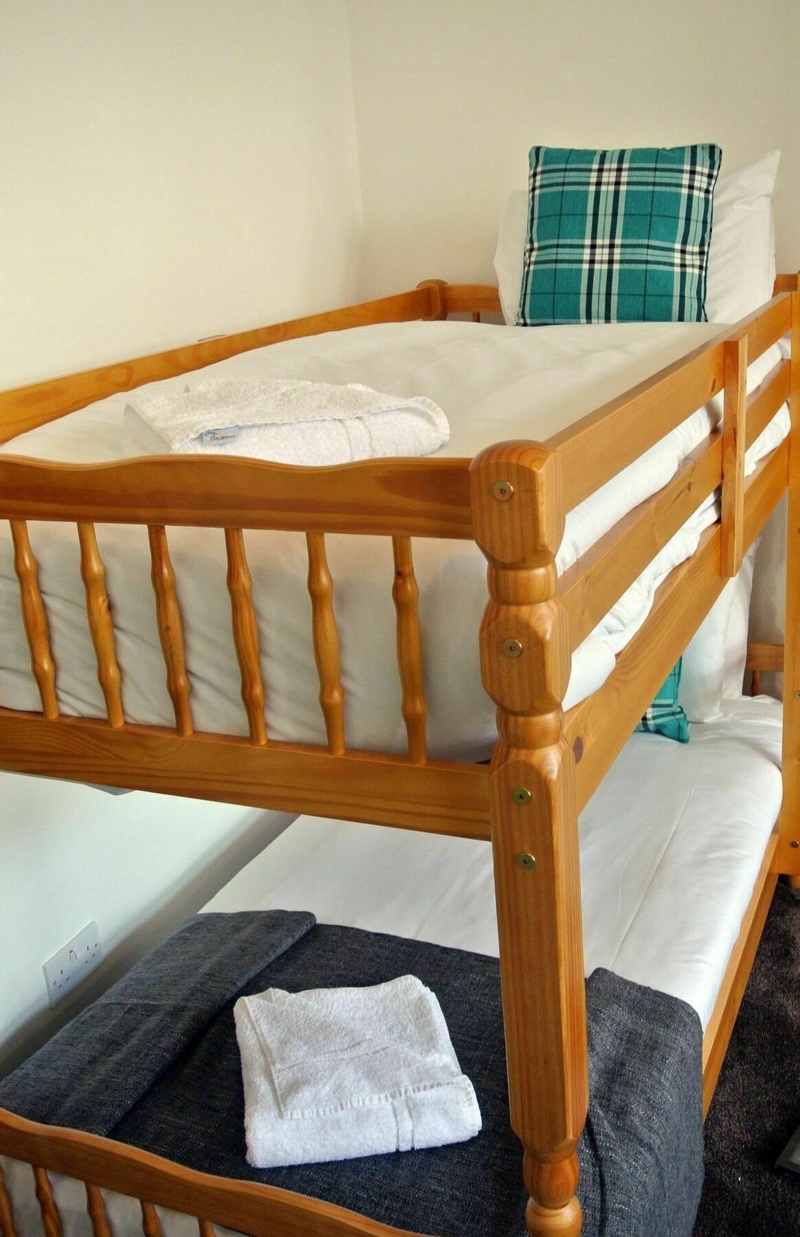 Approved Serviced Apartments Gorse Hill Manchester Exteriör bild